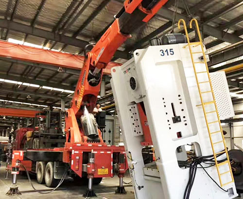 绵竹提升工作效率，选择优质折臂吊租赁服务